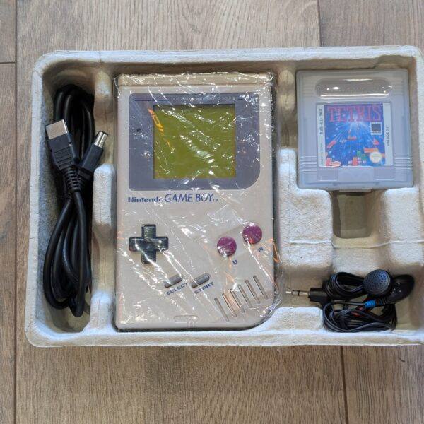 Original DMG-01 Gameboy - Boxed - Image 7