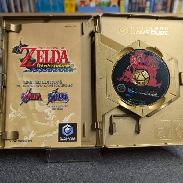 Zelda Windwaker with Bonus Disc - Gamecube! - Image 5